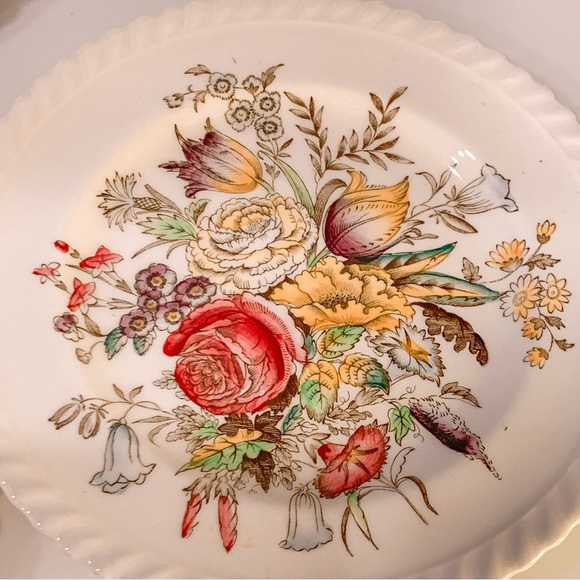 Johnson Bros Garden Bouquet Saucer Plates And Fruit Bowls Dishes Shakers 6 Pc - Picture 4 of 14